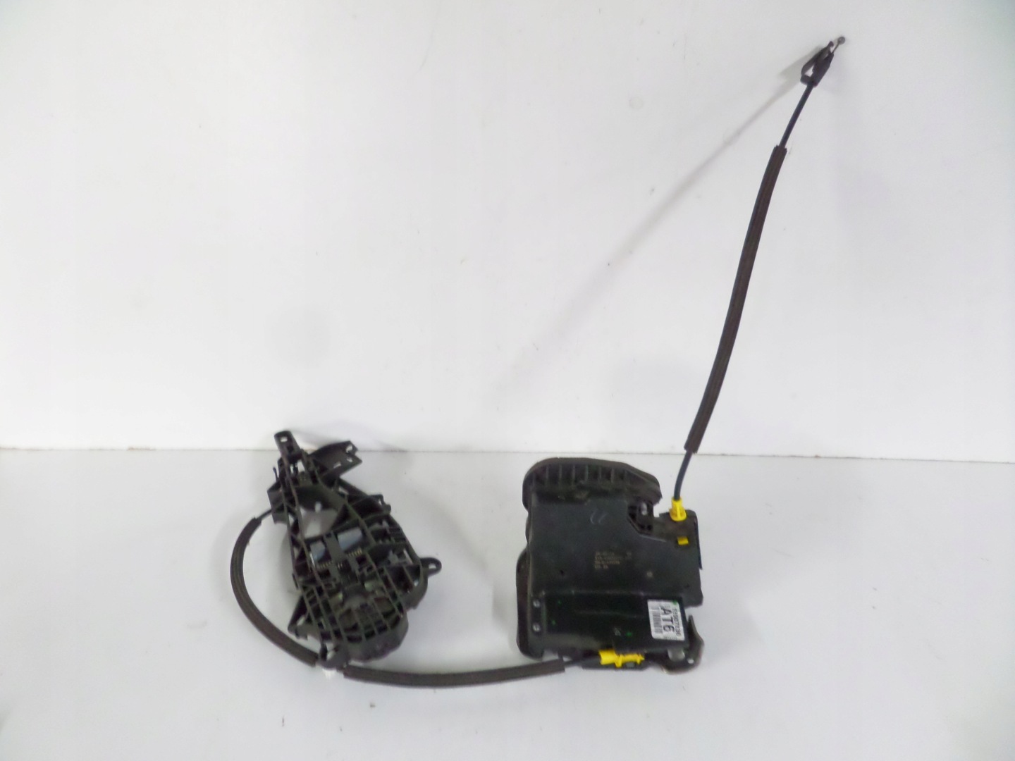 lock door rear part right OPEL ASTRA K V 15