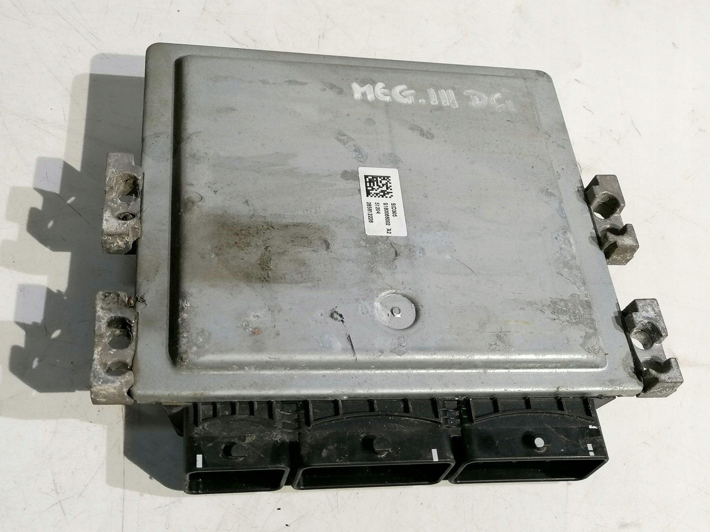 Renault Megane 3 III 1.5 DCI computer control unit of the engine 237100307R