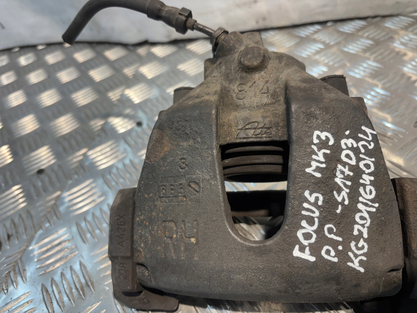 caliper brake right front Ford Focus MK3 III 3 lift 1,5TDCI