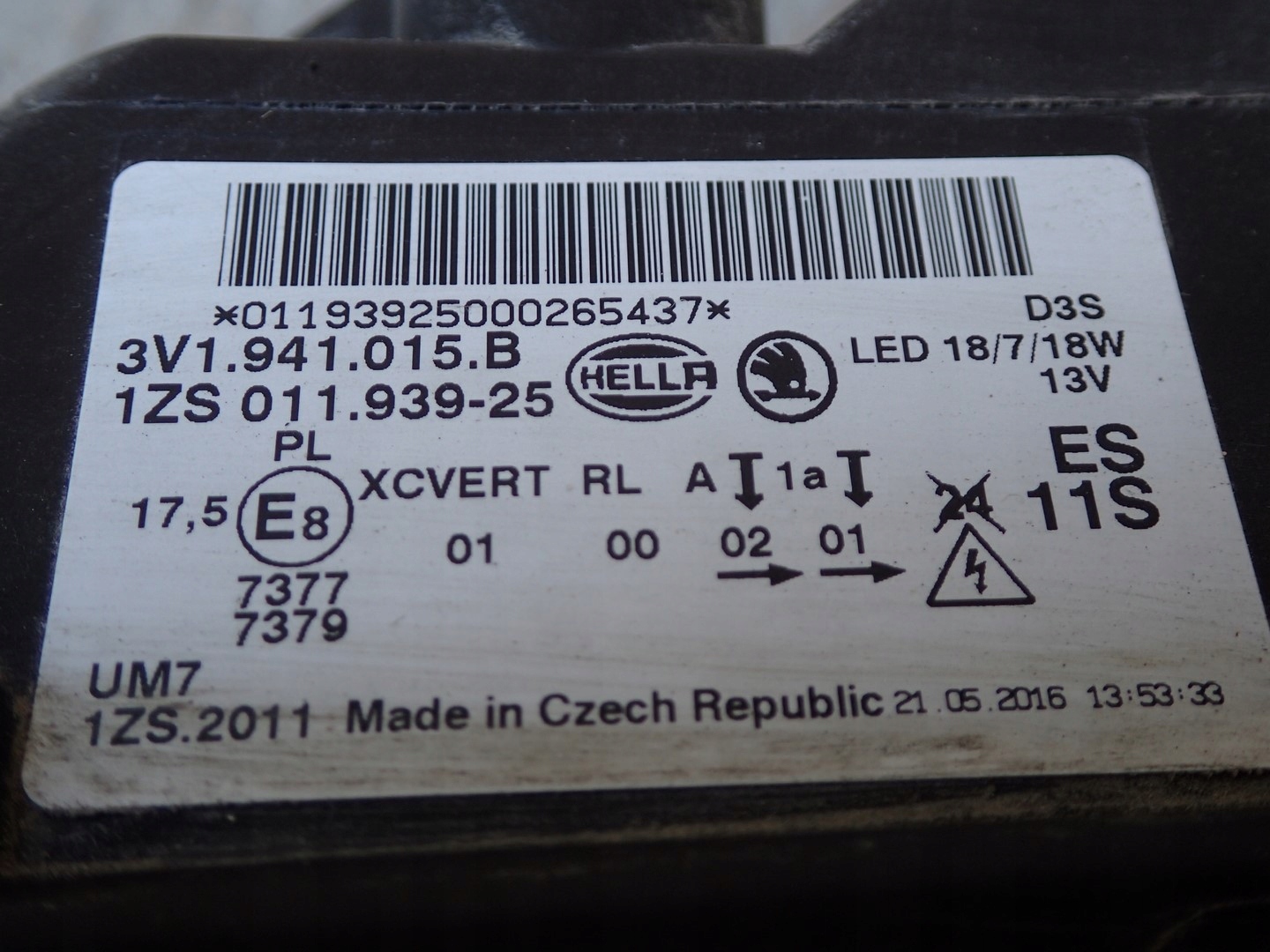 light left REFLEKTOR BI XENON SKODA SUPERB 3V III