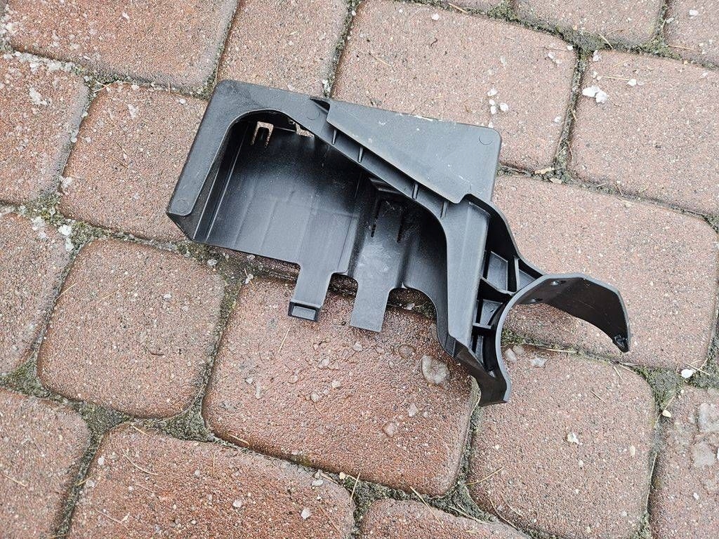 bracket holder console komputera sterownika Opel Corsa E 13359063