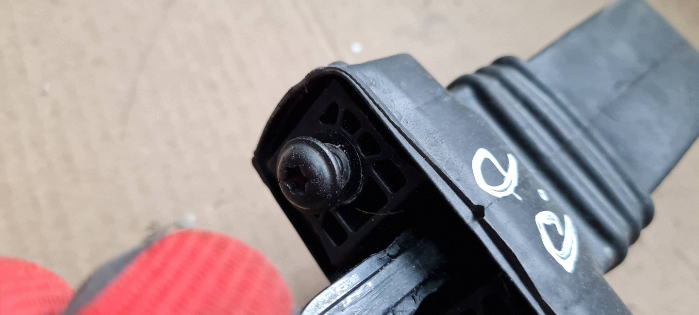 A4 B8 S4 LIFT limiter door left right front front 8K0837249D