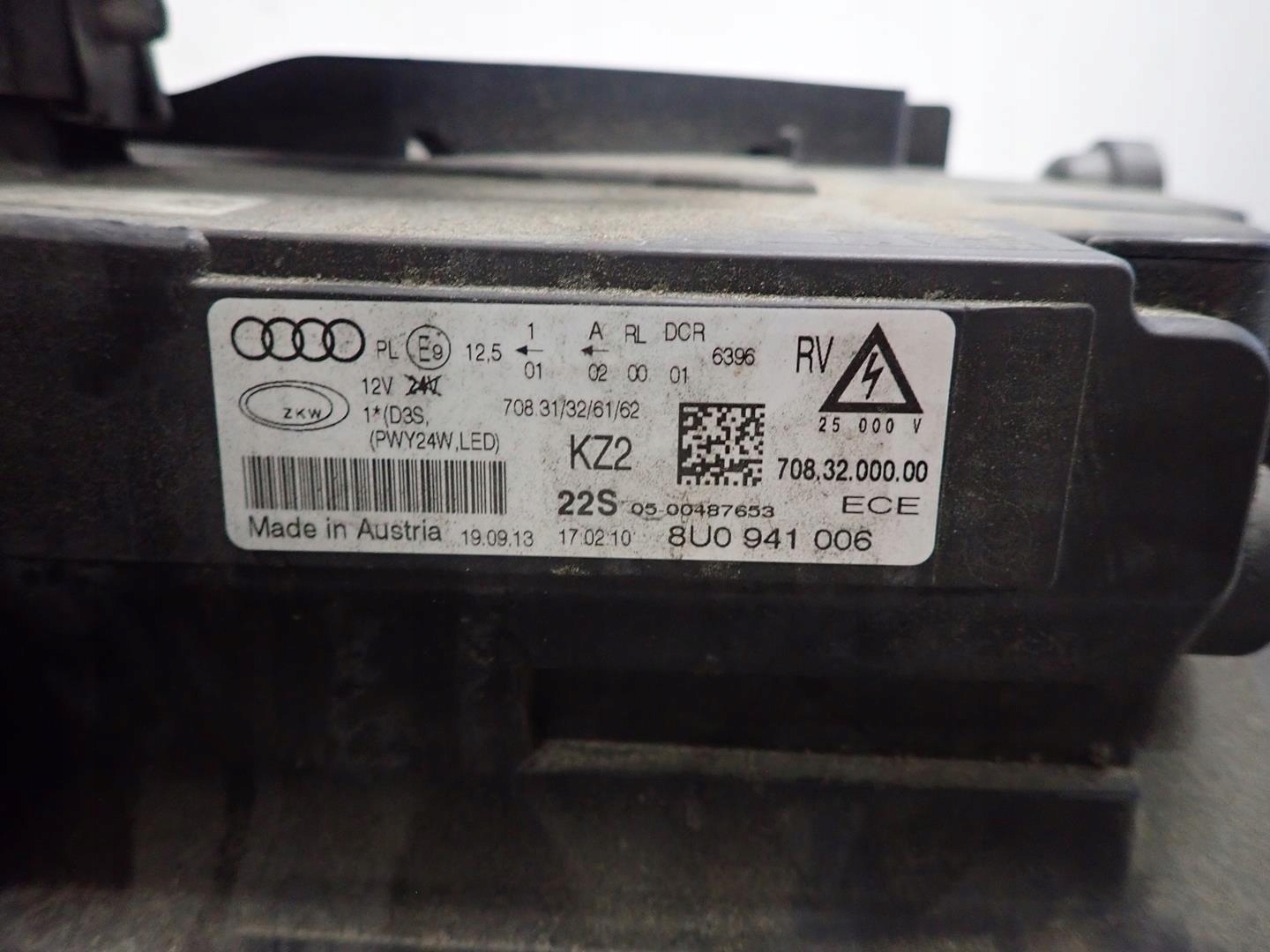 light front right AUDI Q3 11-16 BI-XENON 8U0941006