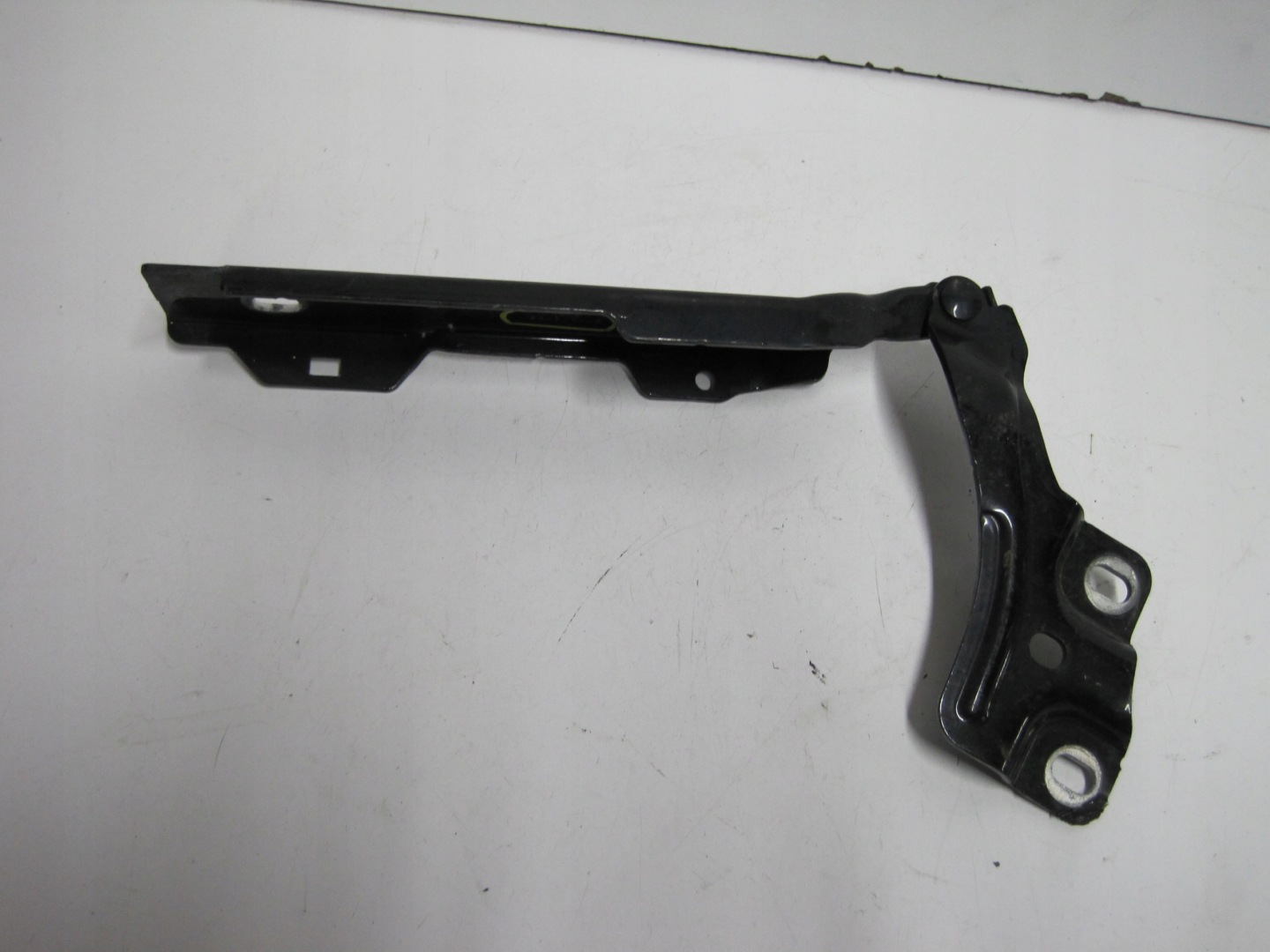 hinge bonnet hinges Audi A1 82A 82A823301 left 82A823302 right