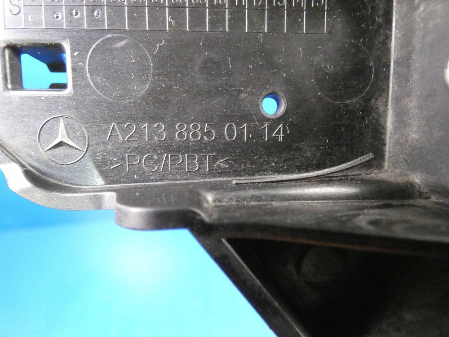 MERCEDES E KLASA W213 Berline Support Support plaque Pare choc Poignée Droite Arrière