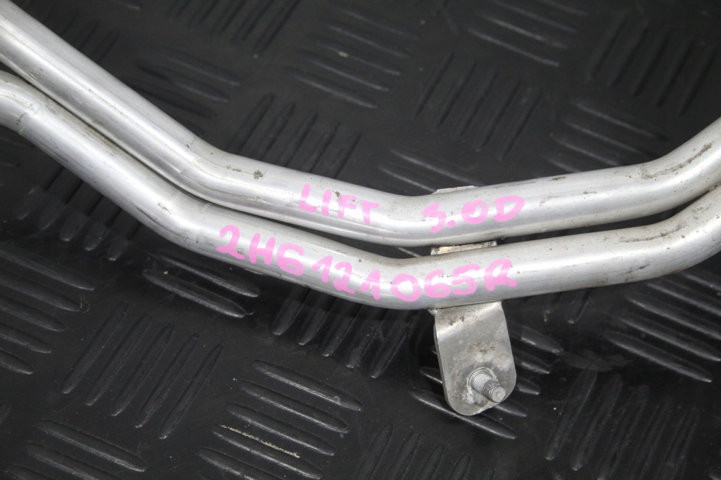 crijevo prijenos pumpa vode VW AMAROK 2H 2H3 LIFT 2H6121065R