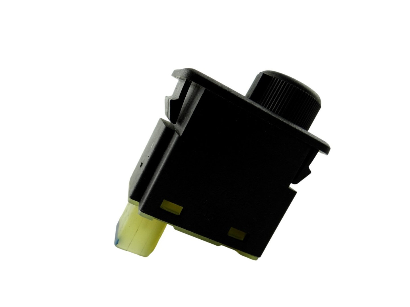 switch control of the lights NISSAN ALMERA 37024A