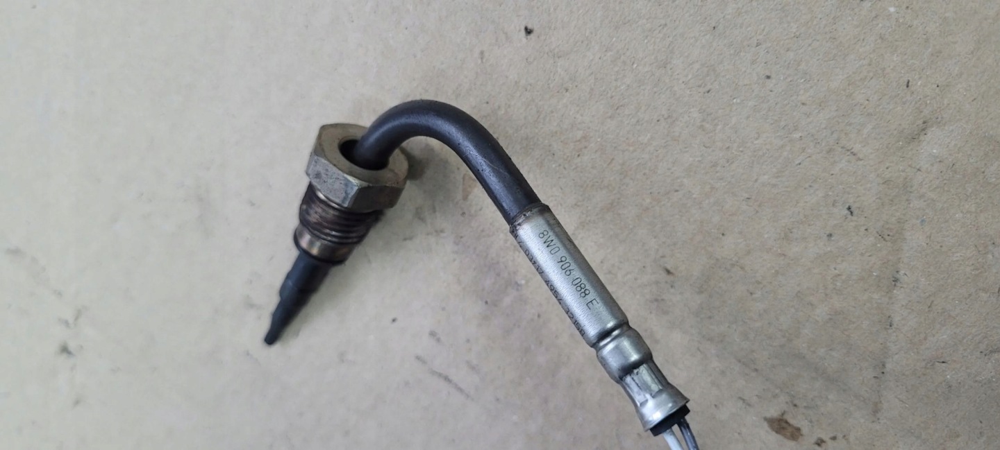 A5 8W Sensor TEMPERATURY Gase 8W0906088E 2.0 TDI A4 B9 8W Q5 A6 C7