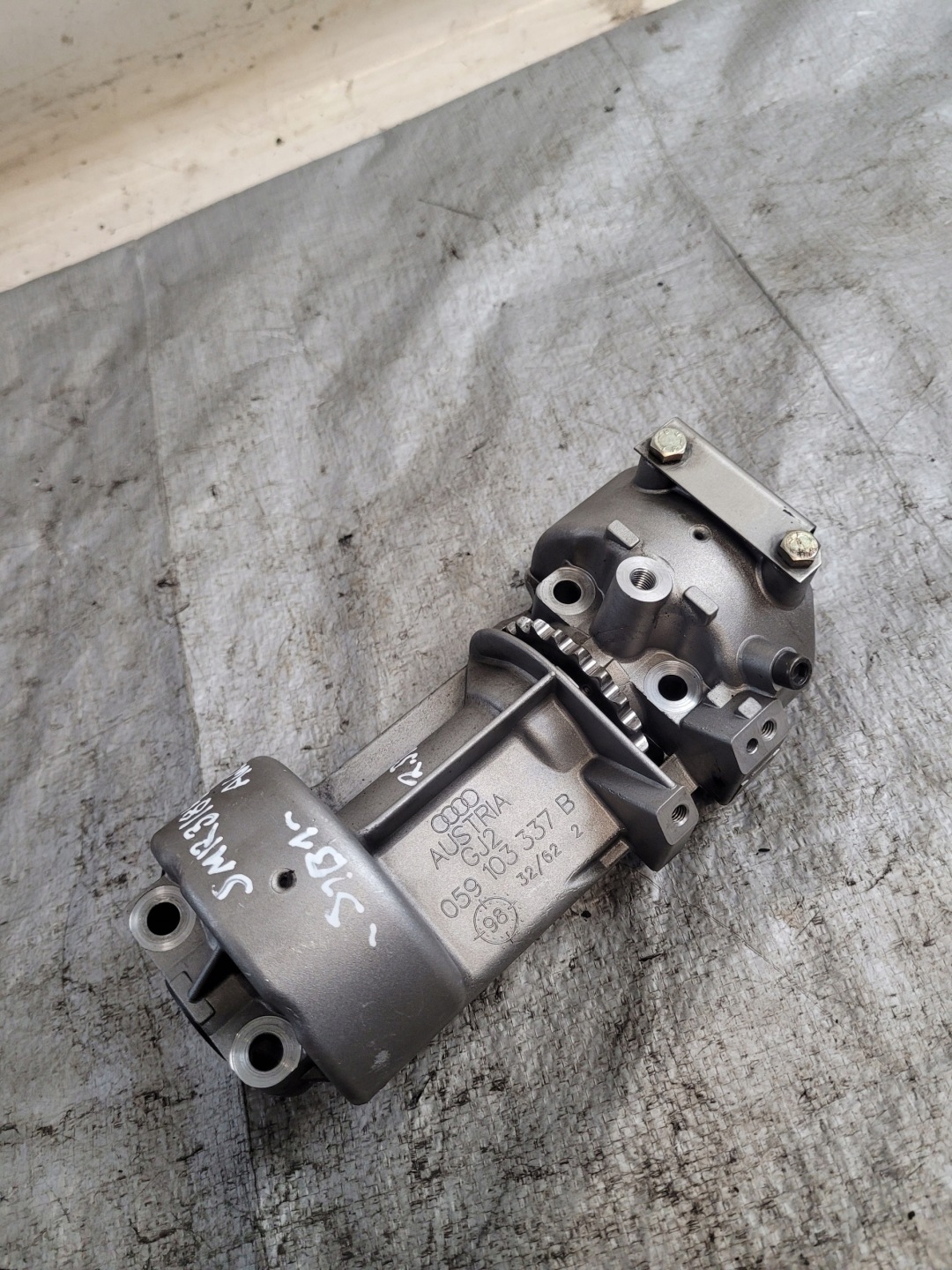 vačka BALANSOWY OE 059103337B AUDI A6 C5 2.5 TDI 99r.