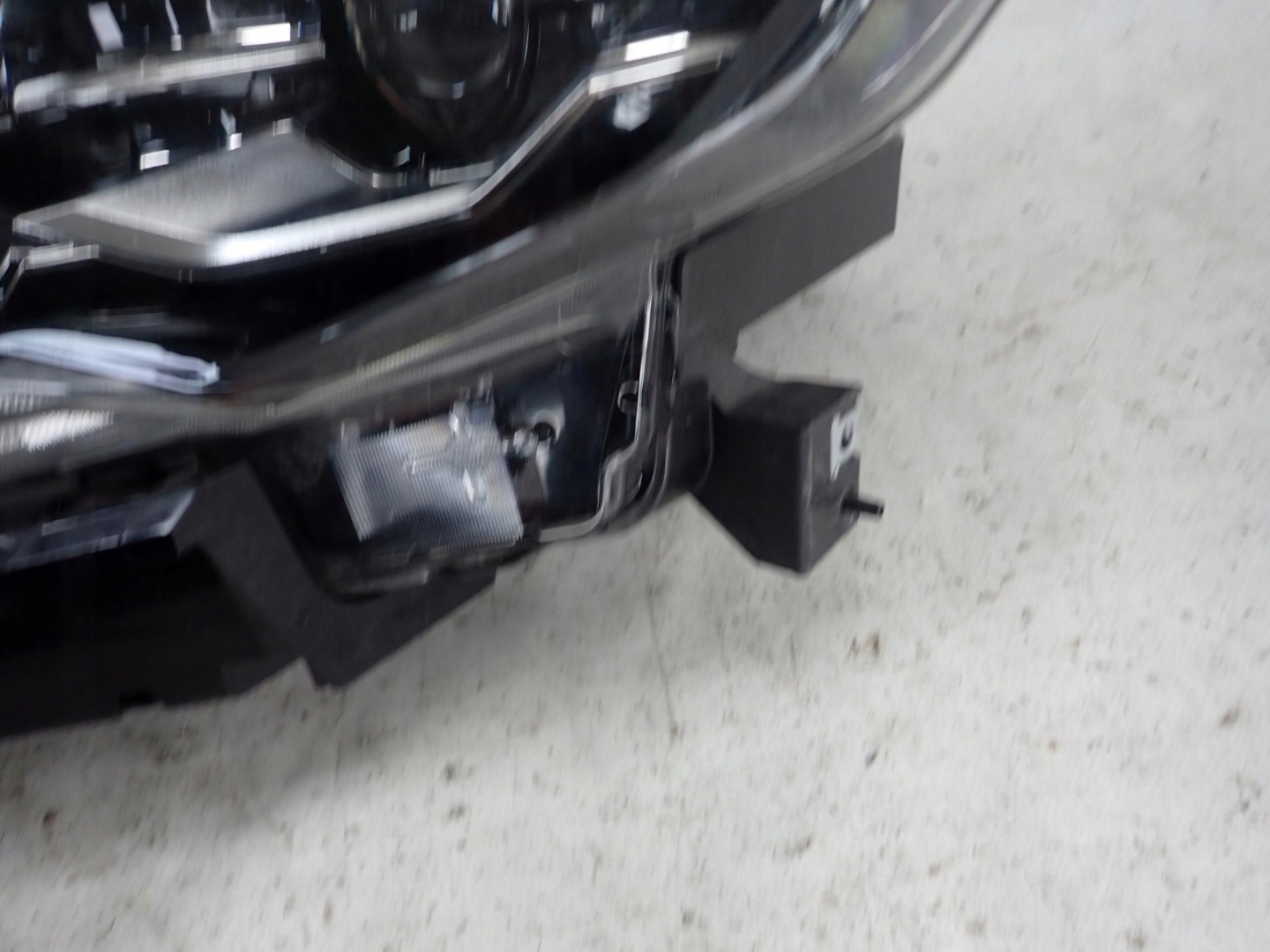 NISSAN X-TRAIL T32 LIFT 17- light left front front