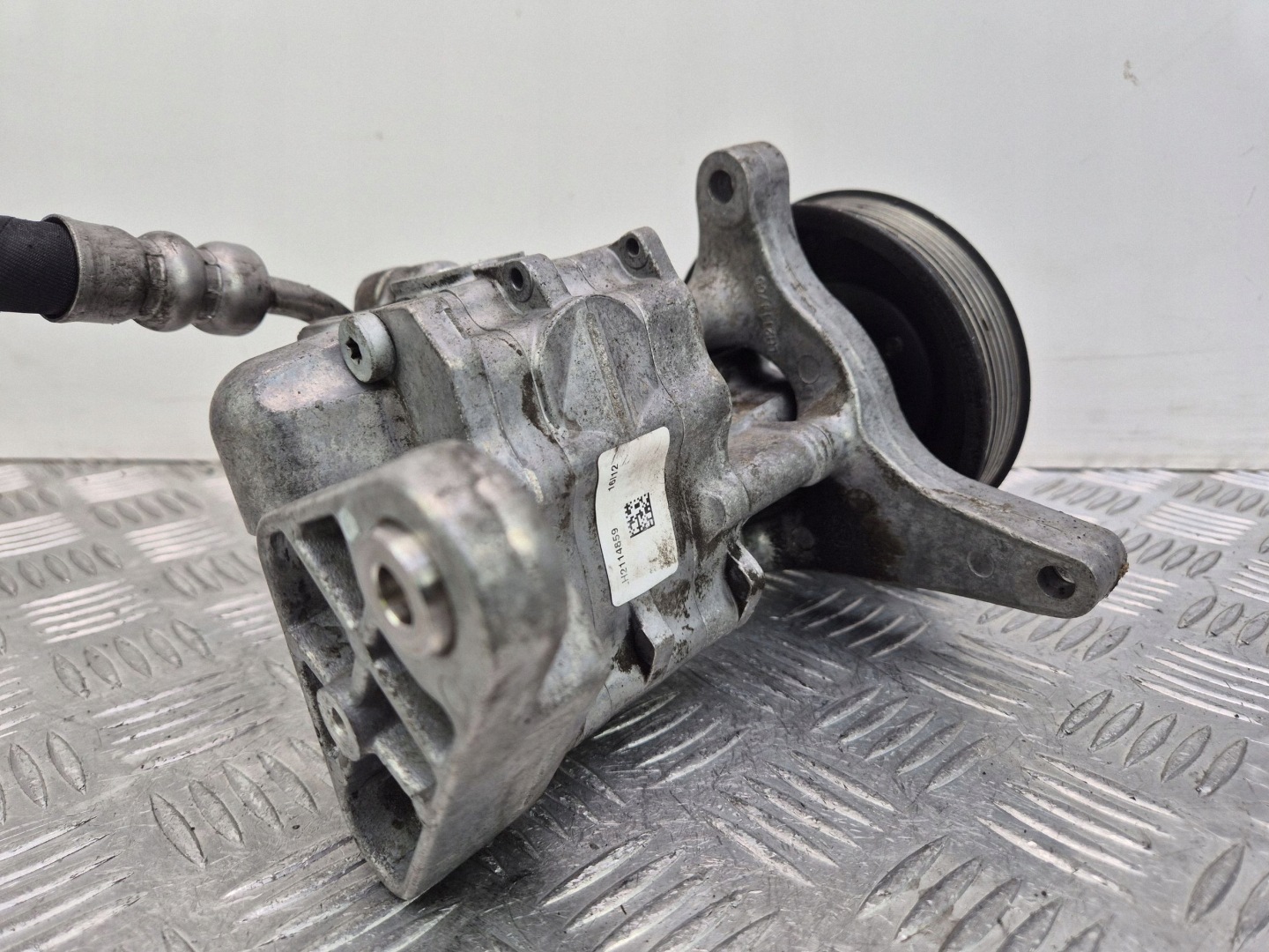BMW X5 E70 30d servo pump 679646203 N57D30A