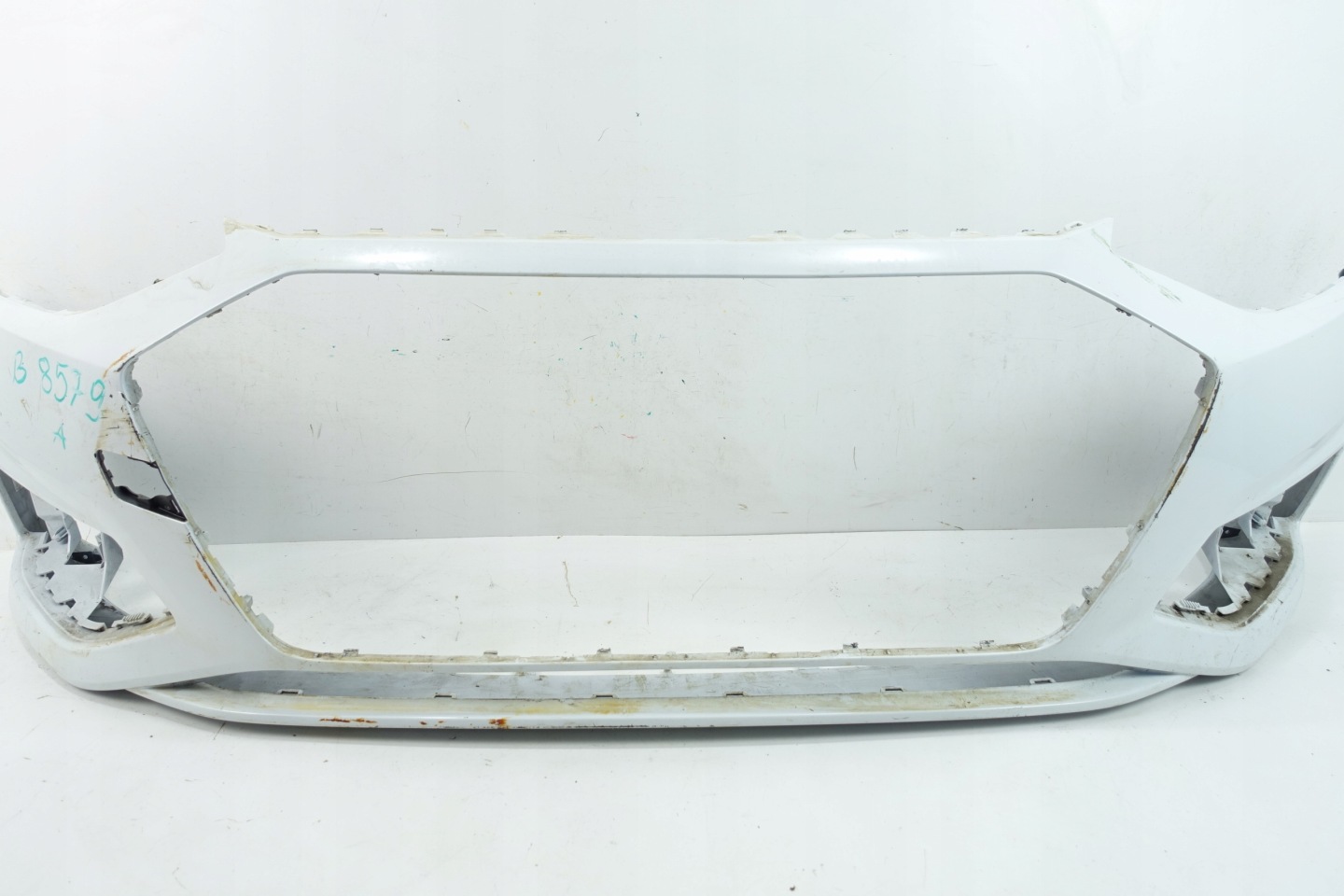 bumper front front AUDI A4 B9 8W0 LIFT