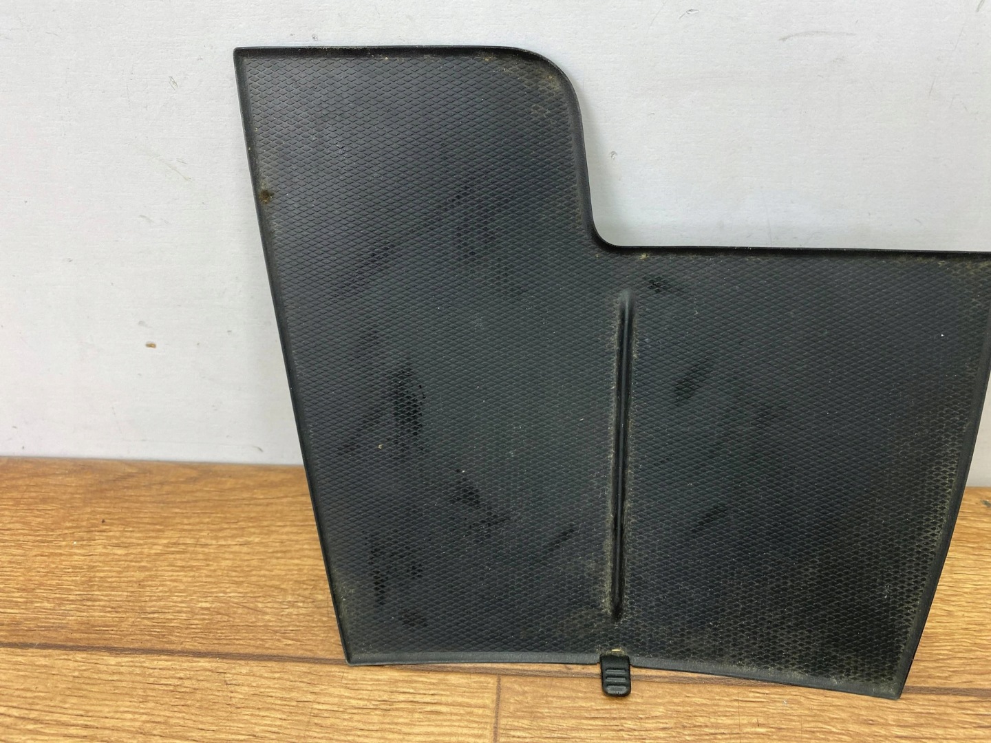 Gumka Matte mata Handschuhfach Ford Escape IV Kuga MK3 2020+