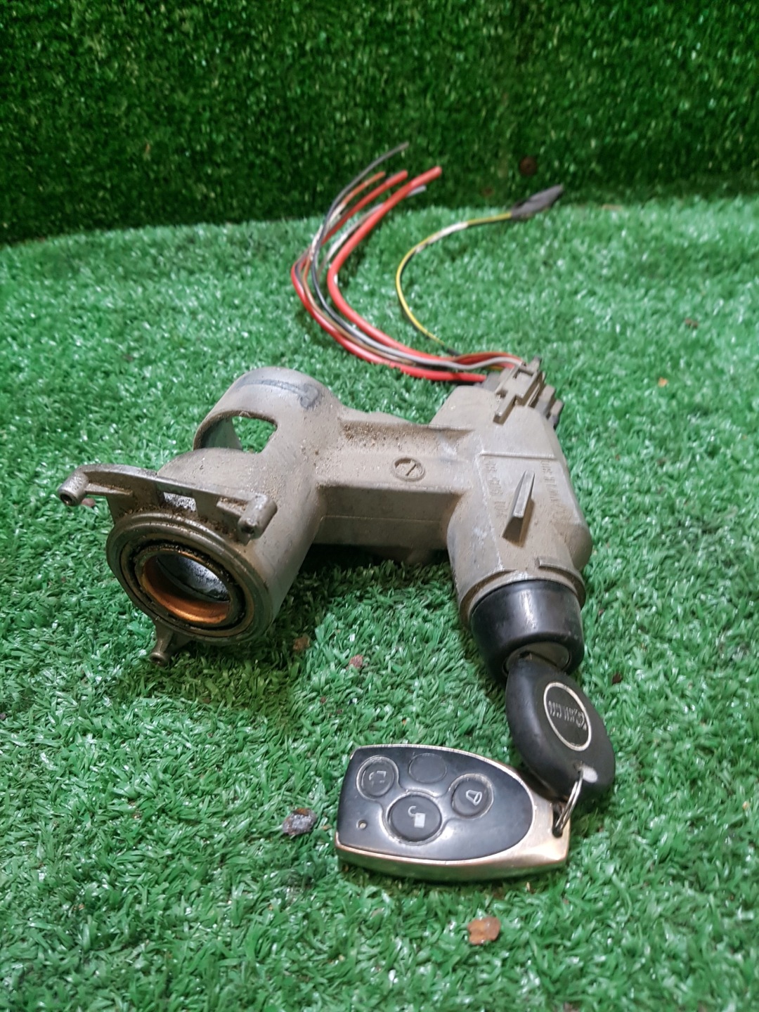 ignition Z KLUCZYKIEM VOLKSWAGEN T4 701905851