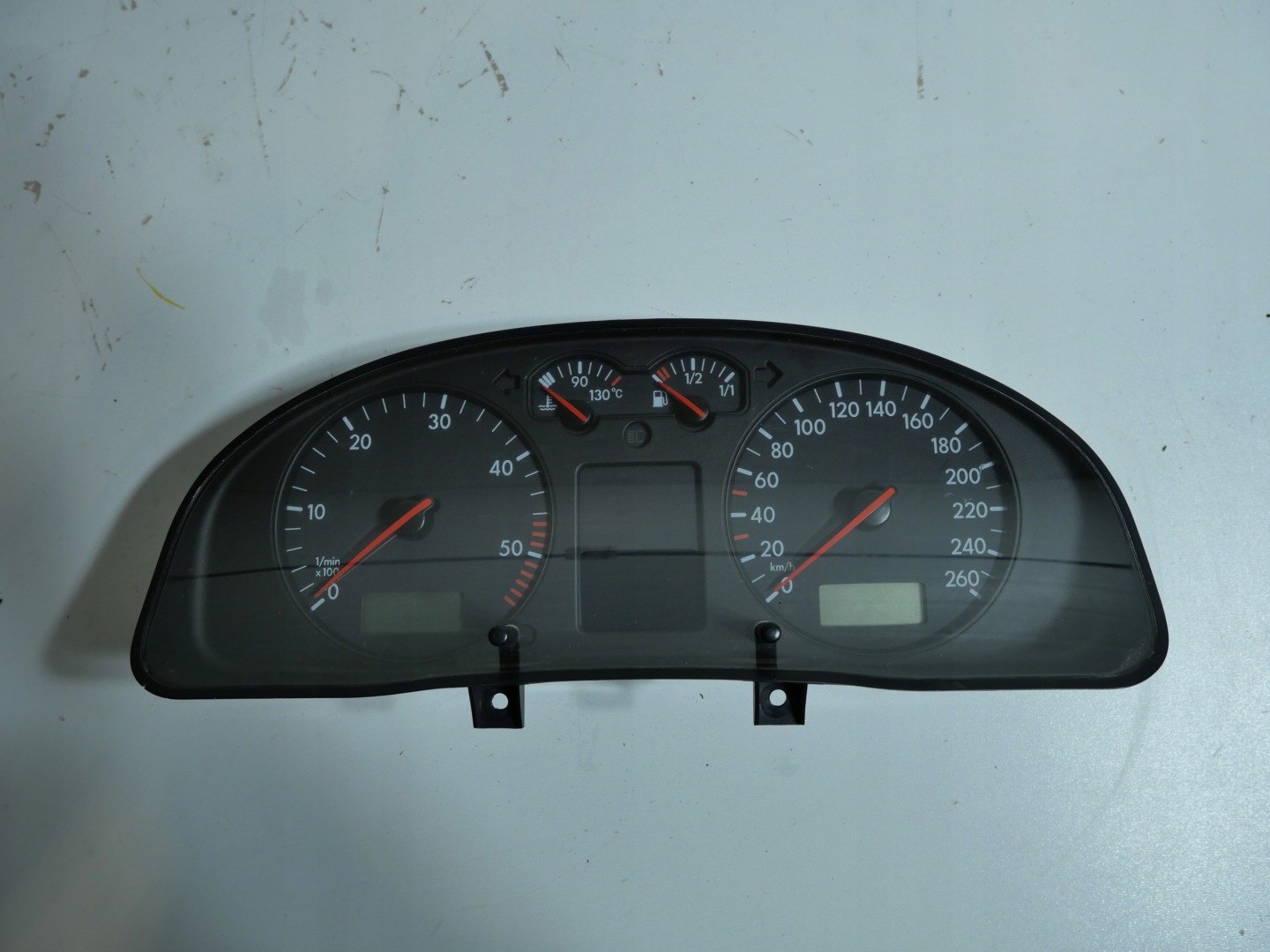 dials clock VW PASSAT B5 3B0920822A