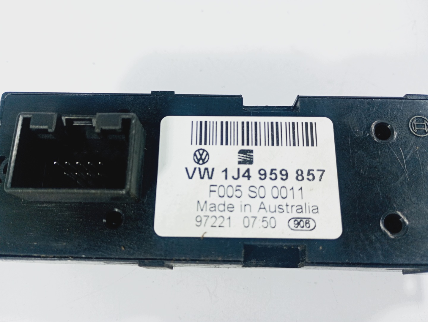 switch panel windows left front OE 1J4959857 VW Golf IV 4 98-04
