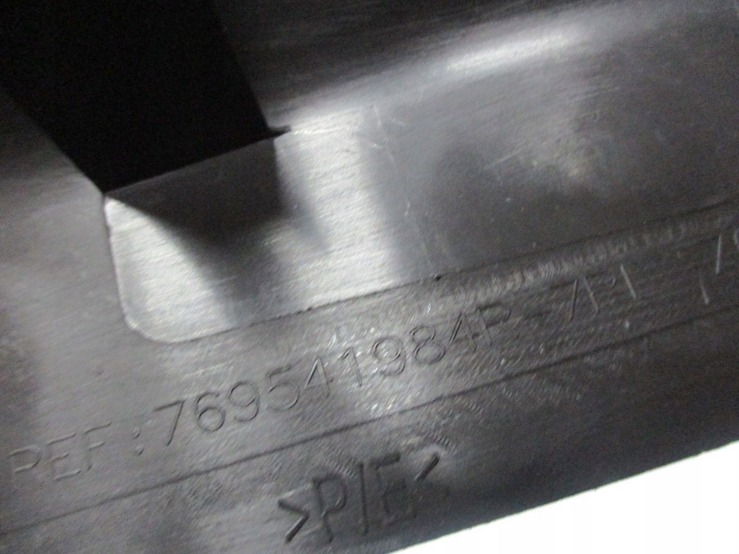 moulding plastic cover for pillar RENAULT ESPACE 5