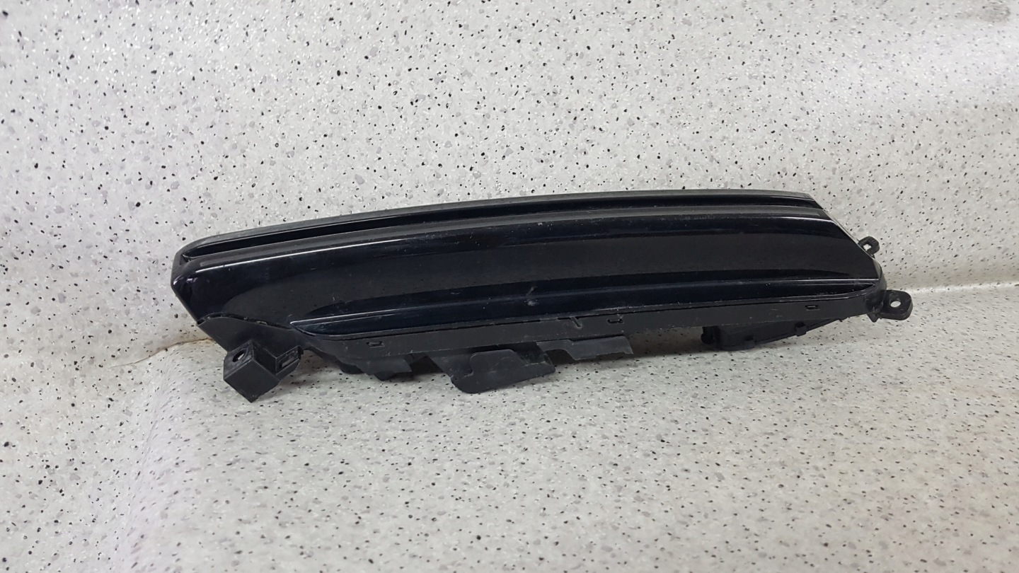 PORSCHE CAYENNE III 9Y TURBO 2019 - right light DRL LED 2596