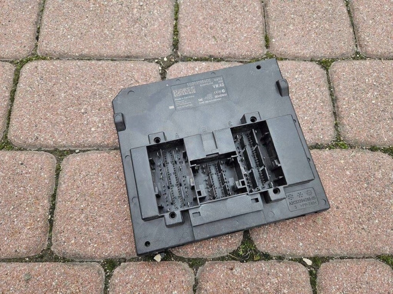 module control unit komfortu computer Volkswagen Golf 7 VII GTI 5Q0937084DC