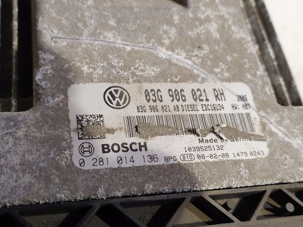 Skoda Octavia II 2 computer control unit of the engine 03G906021RH