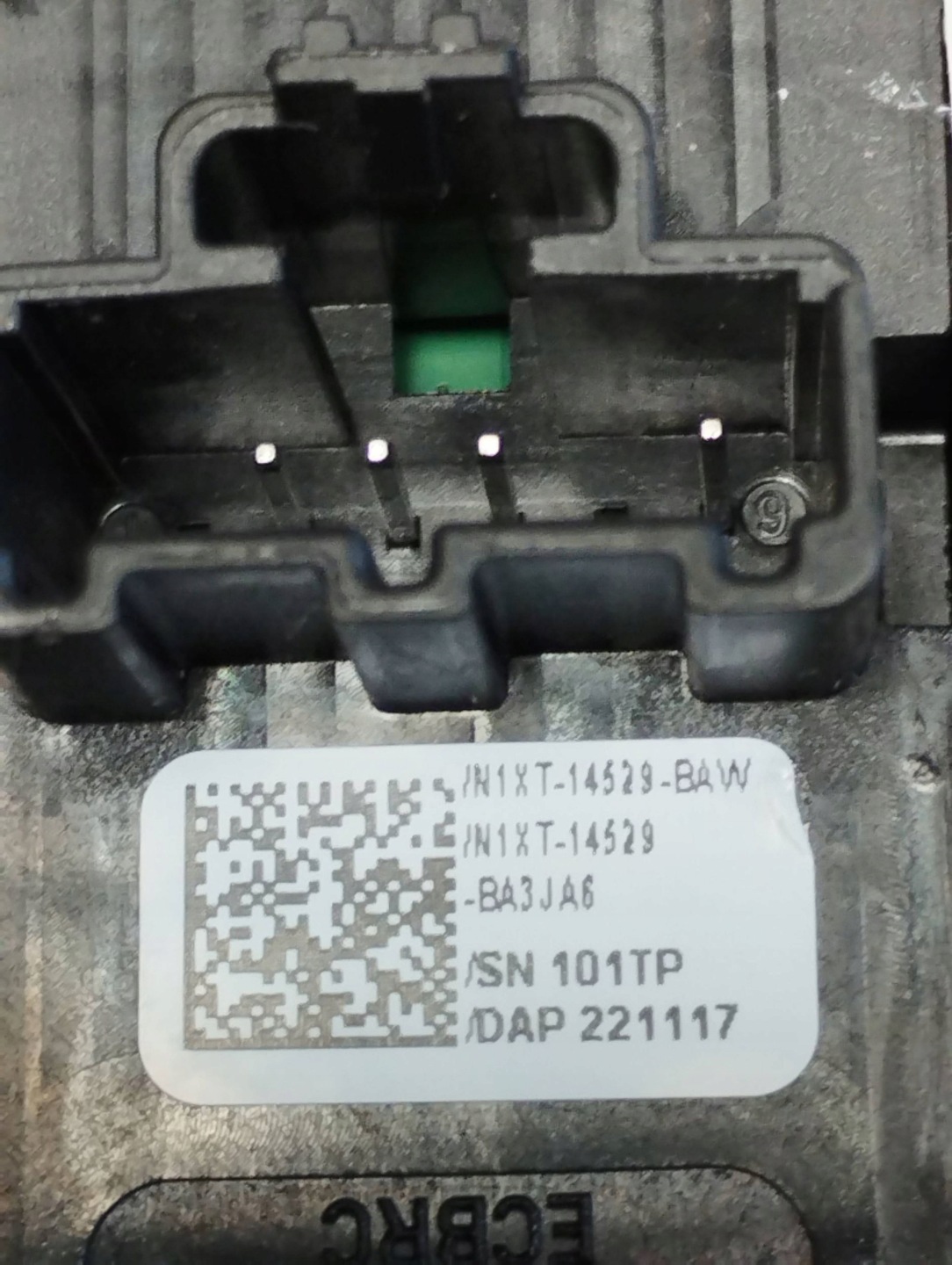 Volkswagen Amarok II 2023 switch windows rear part N1XT14529BAW