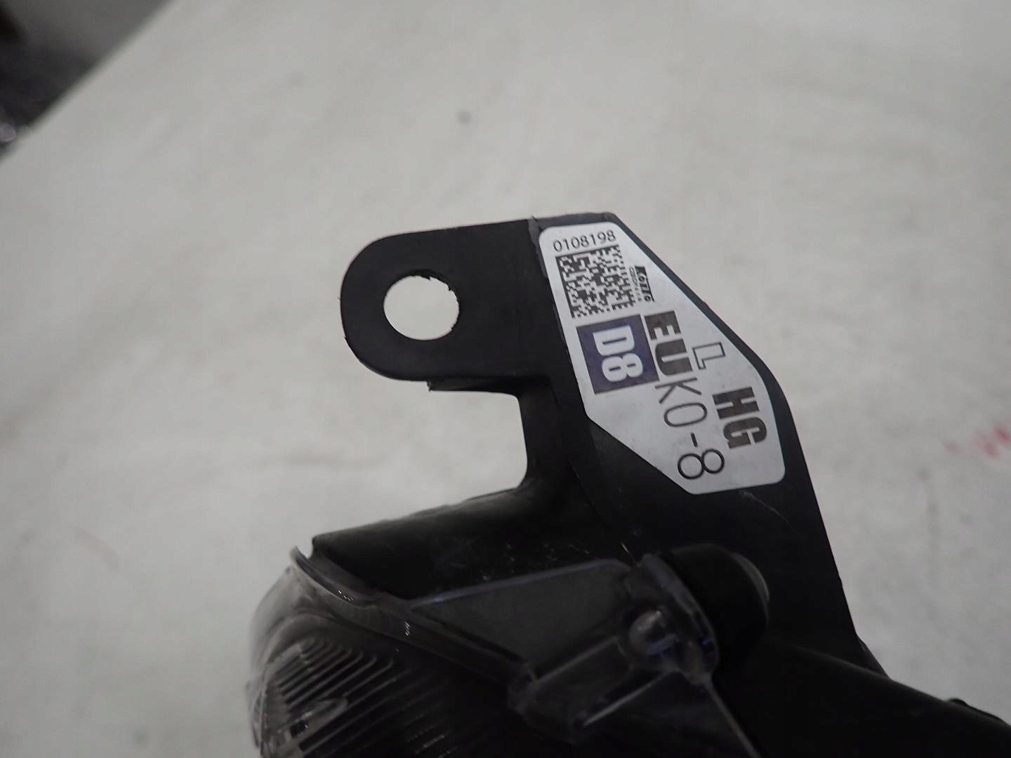 light front front left TOYOTA YARIS IV 2020- FULL LED