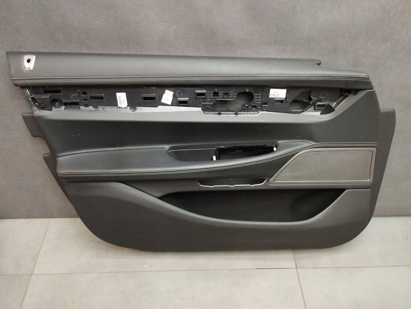 BMW 7 G11 side upholstery door left front 94250521