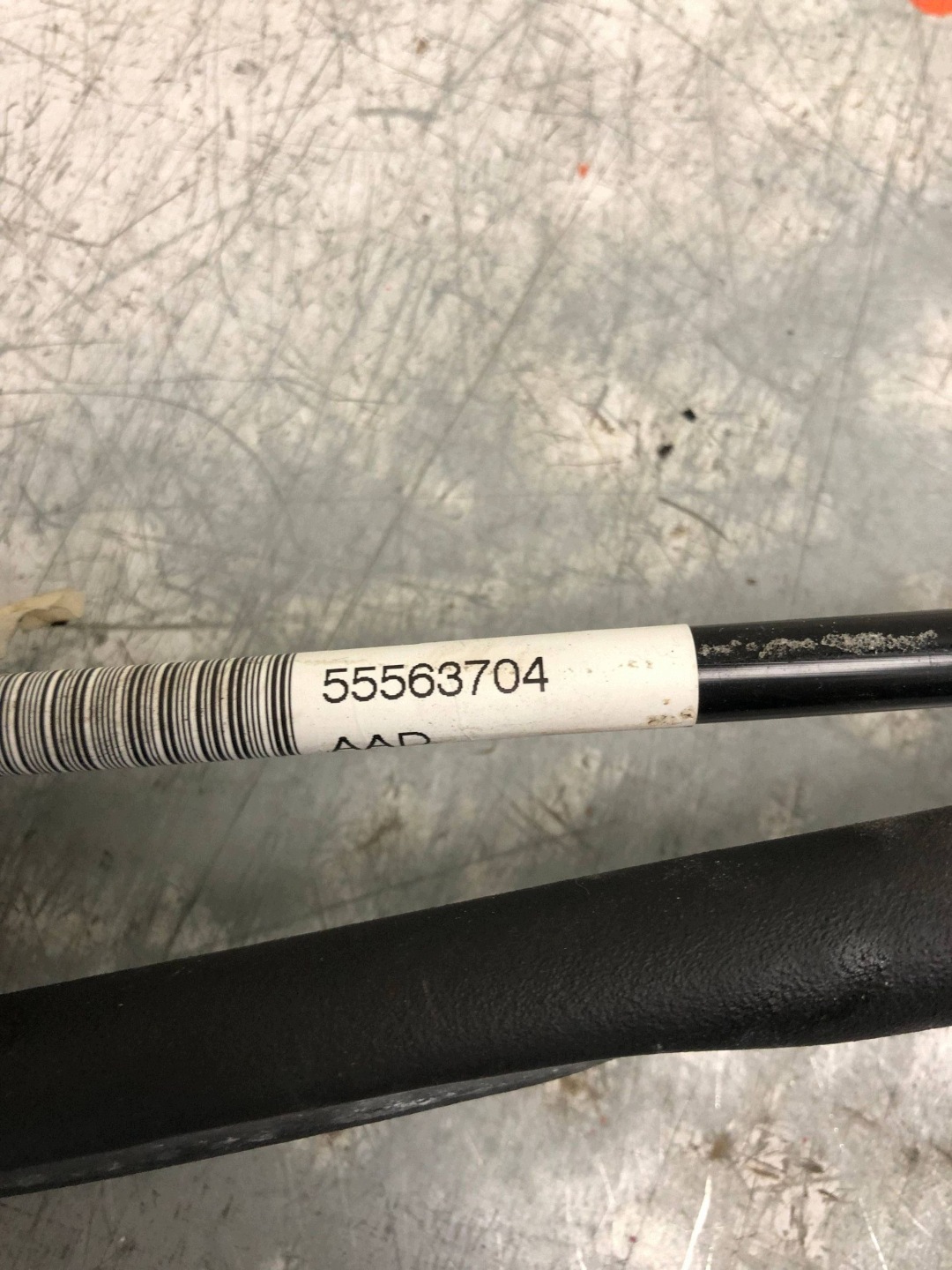 Bowdenzug Schalt getriebe OPEL ASTRA J 55563704