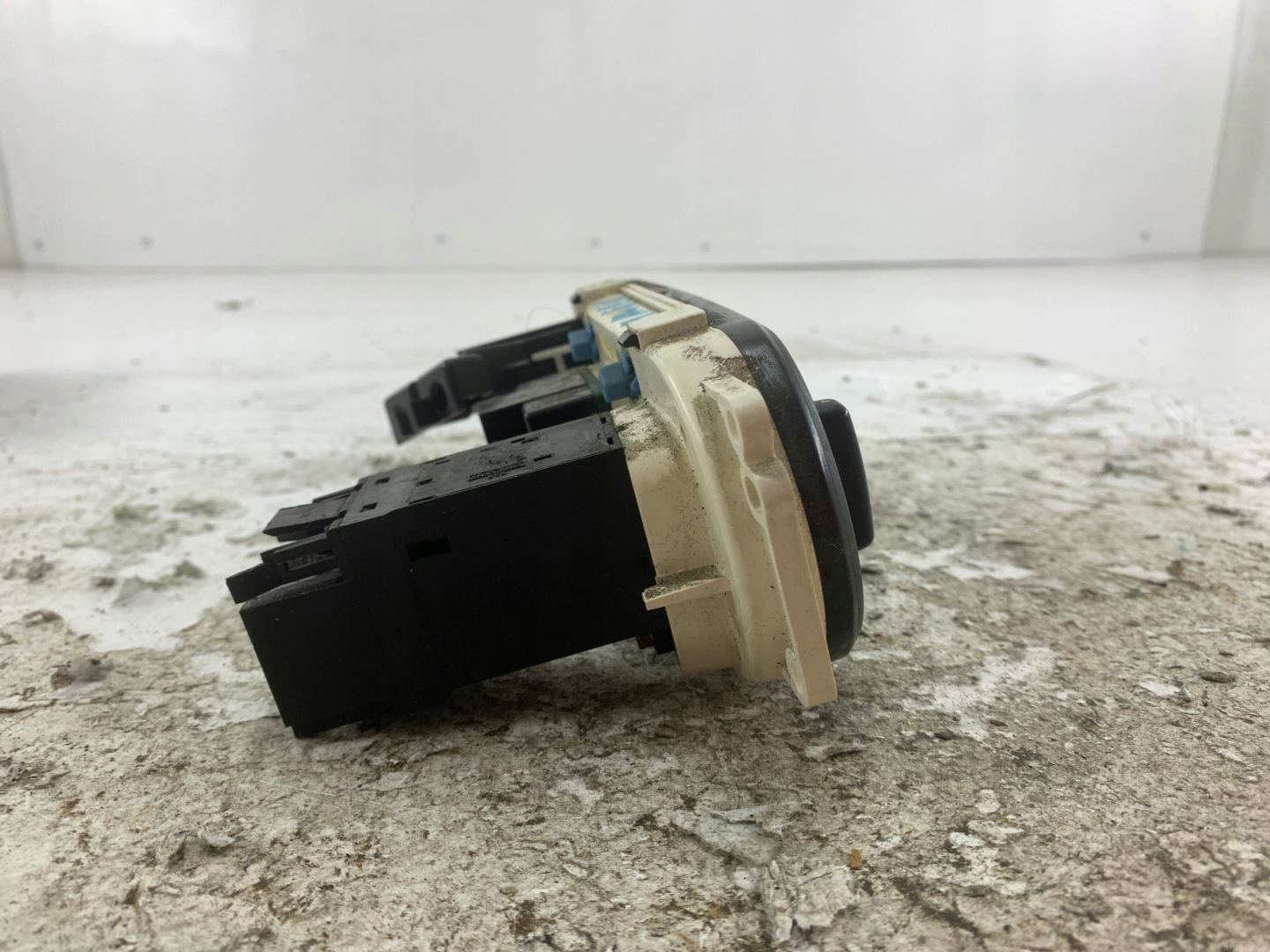 FORD MAVERICK II Unite commande clima Bouches buses YL8H19980B