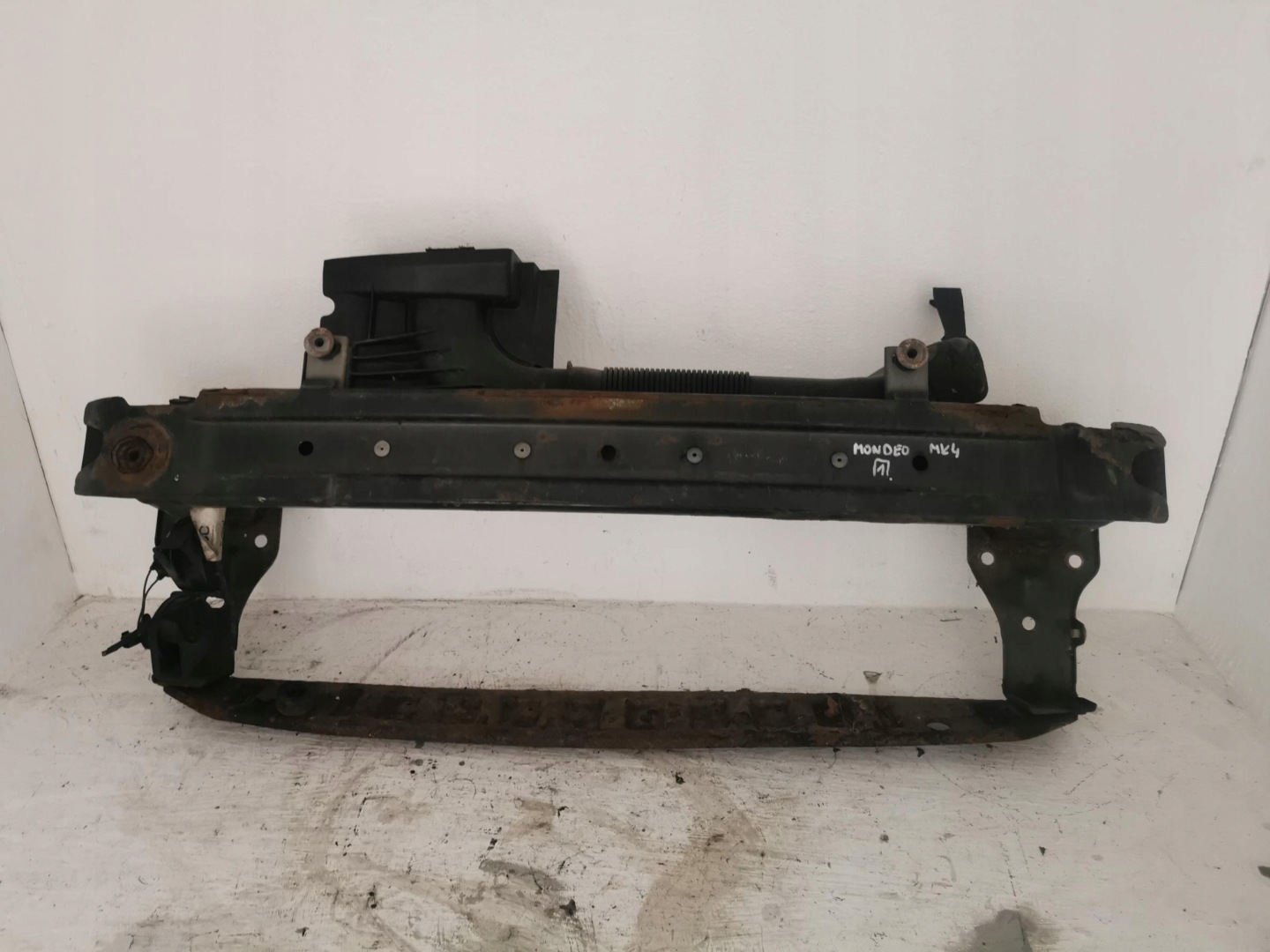 sider front pillar FORD MONDEO MK4 LIFT