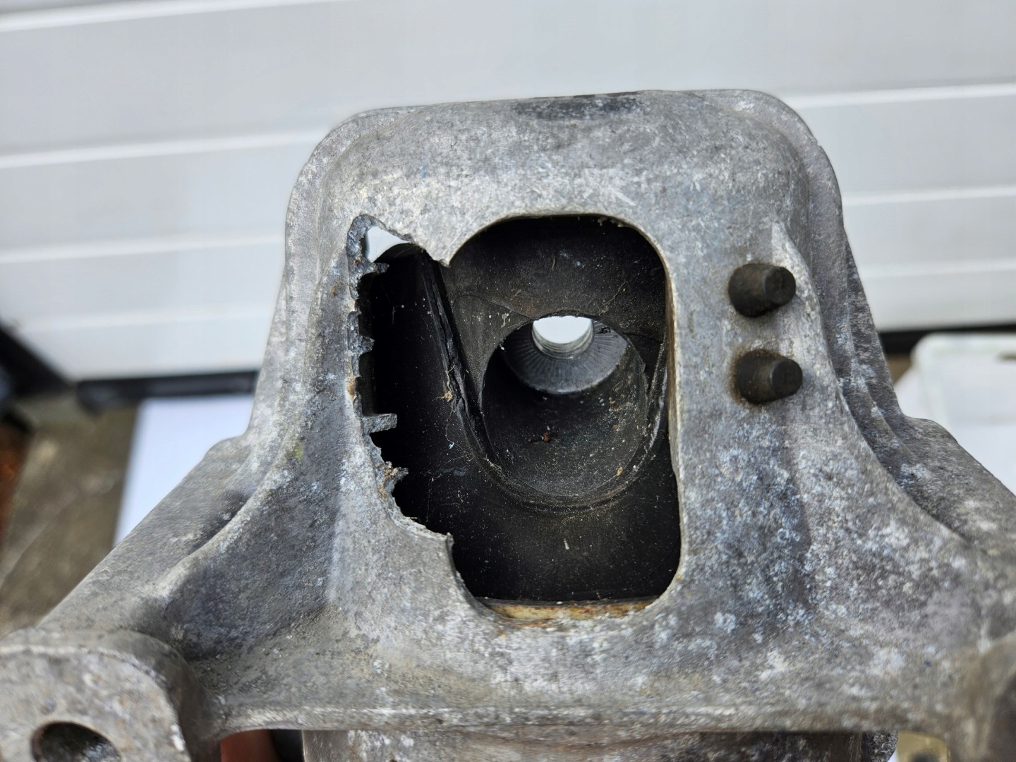 engine mount AUDI S4 B8 S5 8T 3.0T 3.0 TFSI