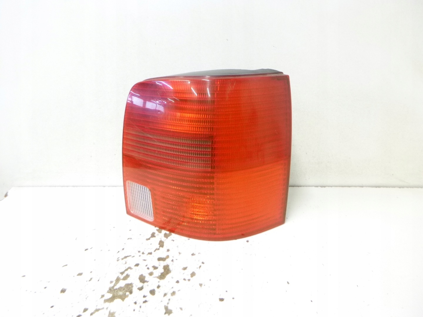 light rear right VW Passat B5 Kombi 2001r. 3B9945112F original