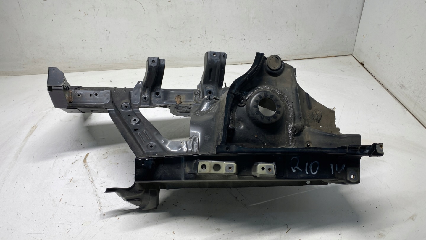 KIA RIO IV V quarter quarter FARTUCH left left front front 17-24