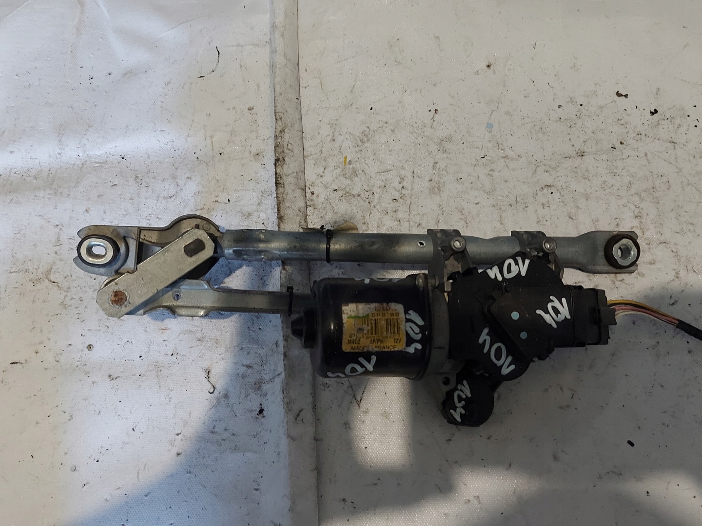 wiper mechanism PEUGEOT 107 53630187 front