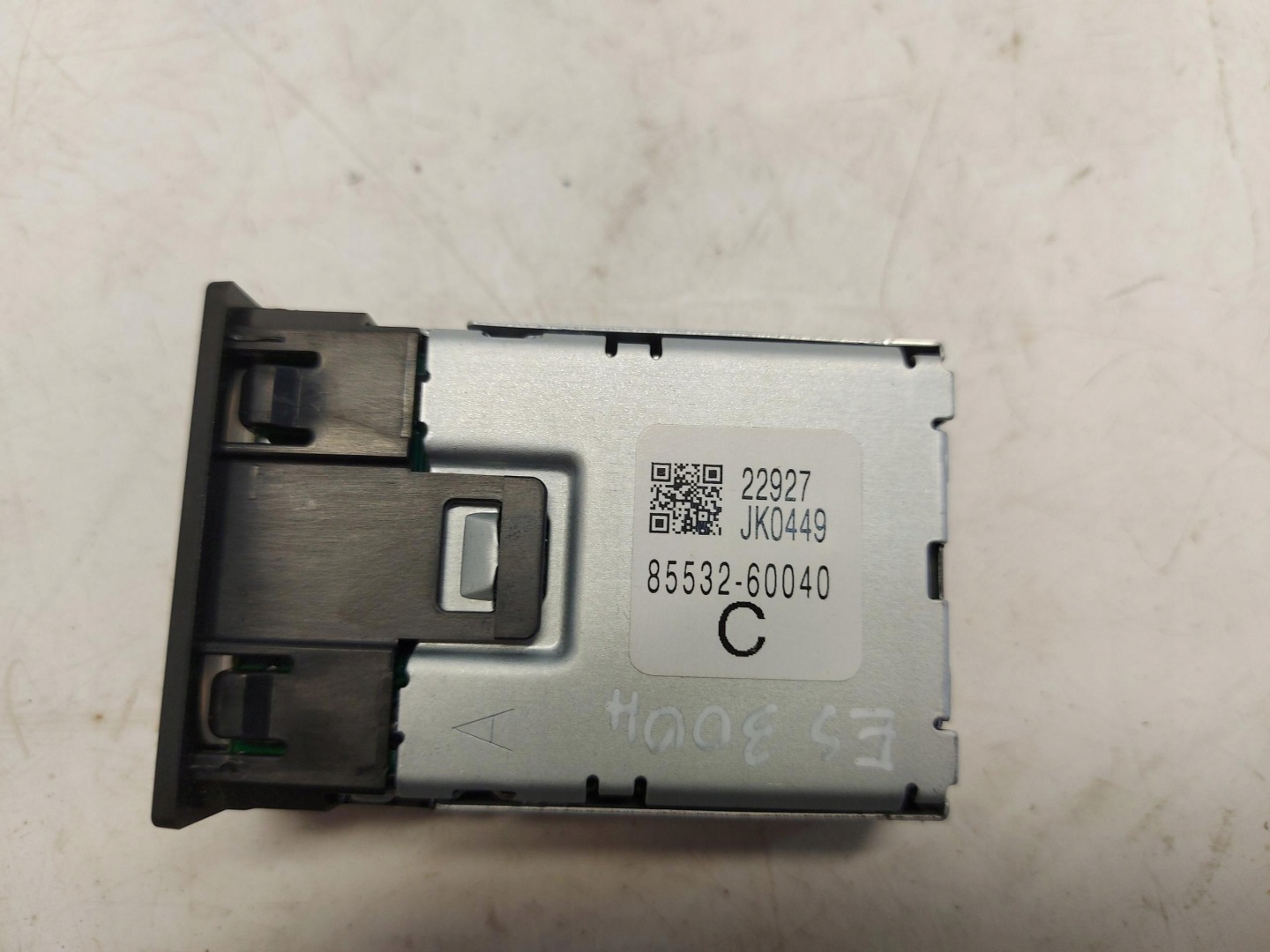 LEXUS ES300H VII 2022 adapter USB 85532-60040