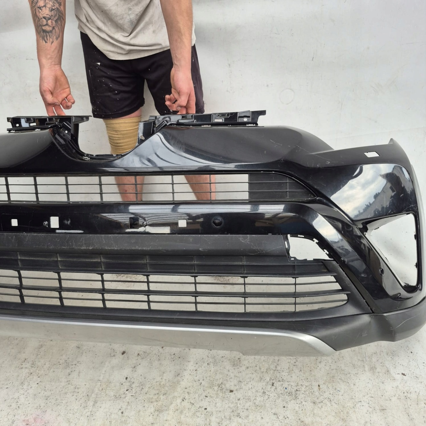 TOYOTA RAV4 IV 4 LIFT 15-19 bumper front front washer PDC