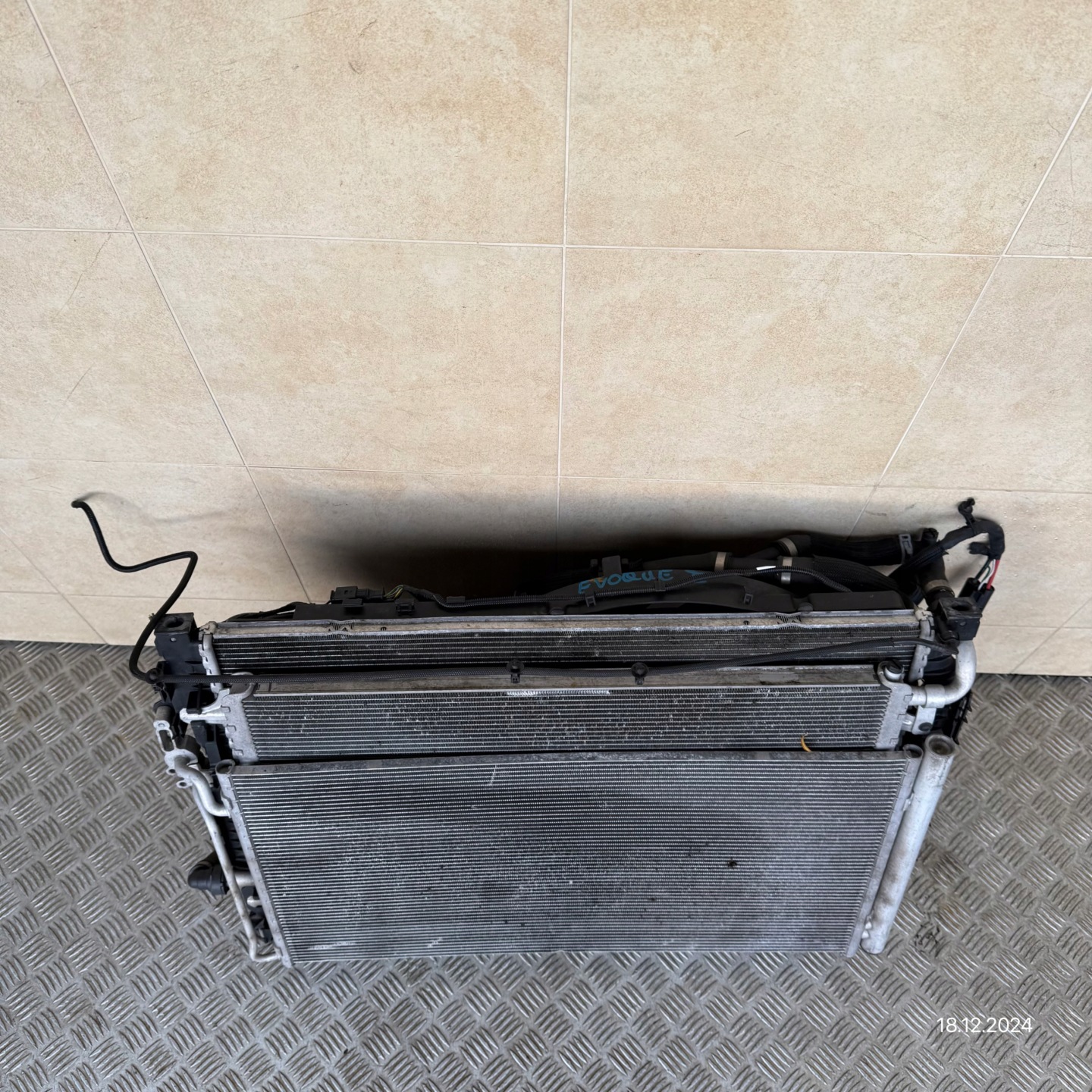 radiator LAND ROVER RANGE ROVER EVOQUE II 2022 ROK