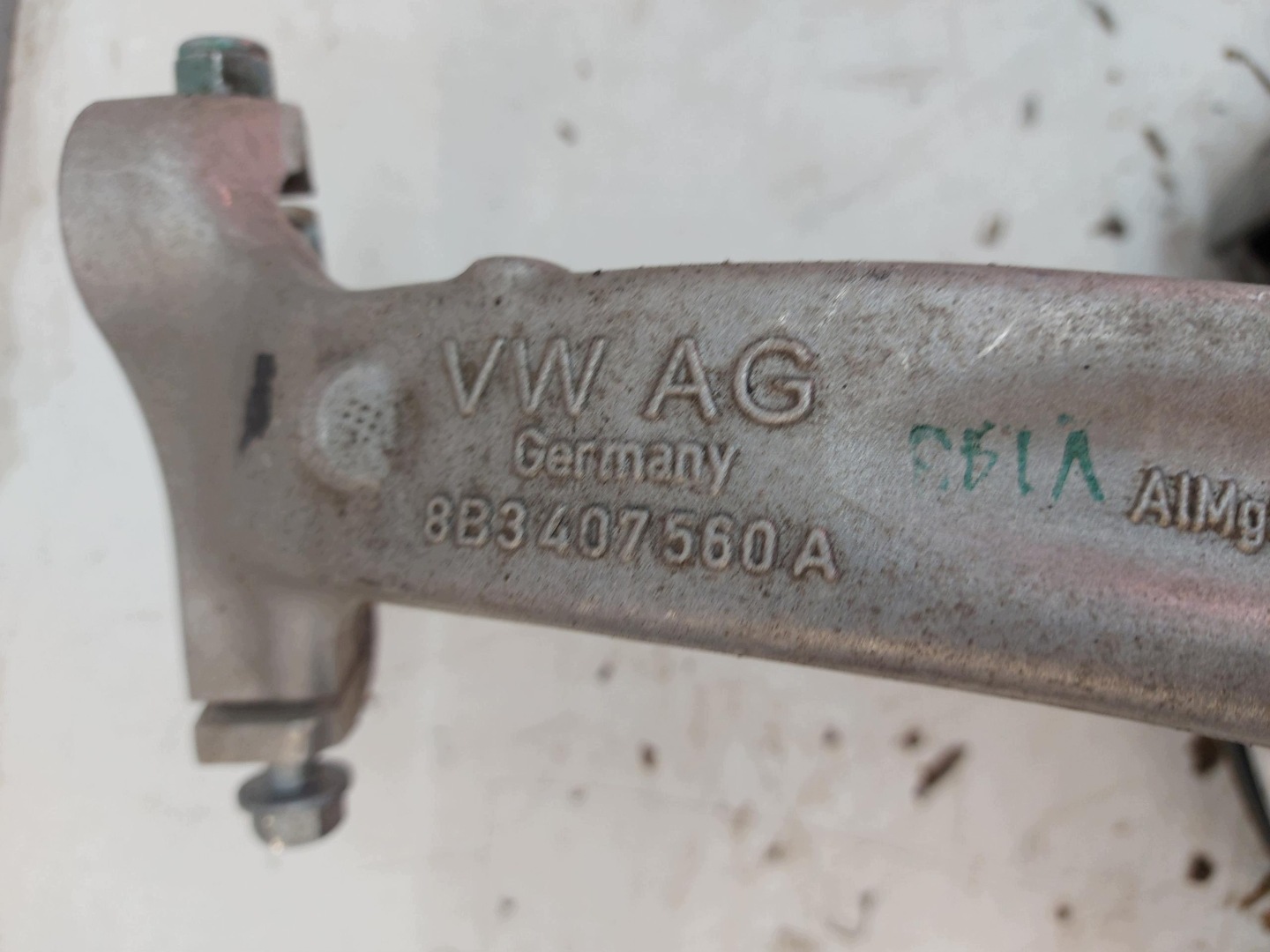 AUDI A5 8B3 B10 swing shock absorber arm front right 8B3407560A