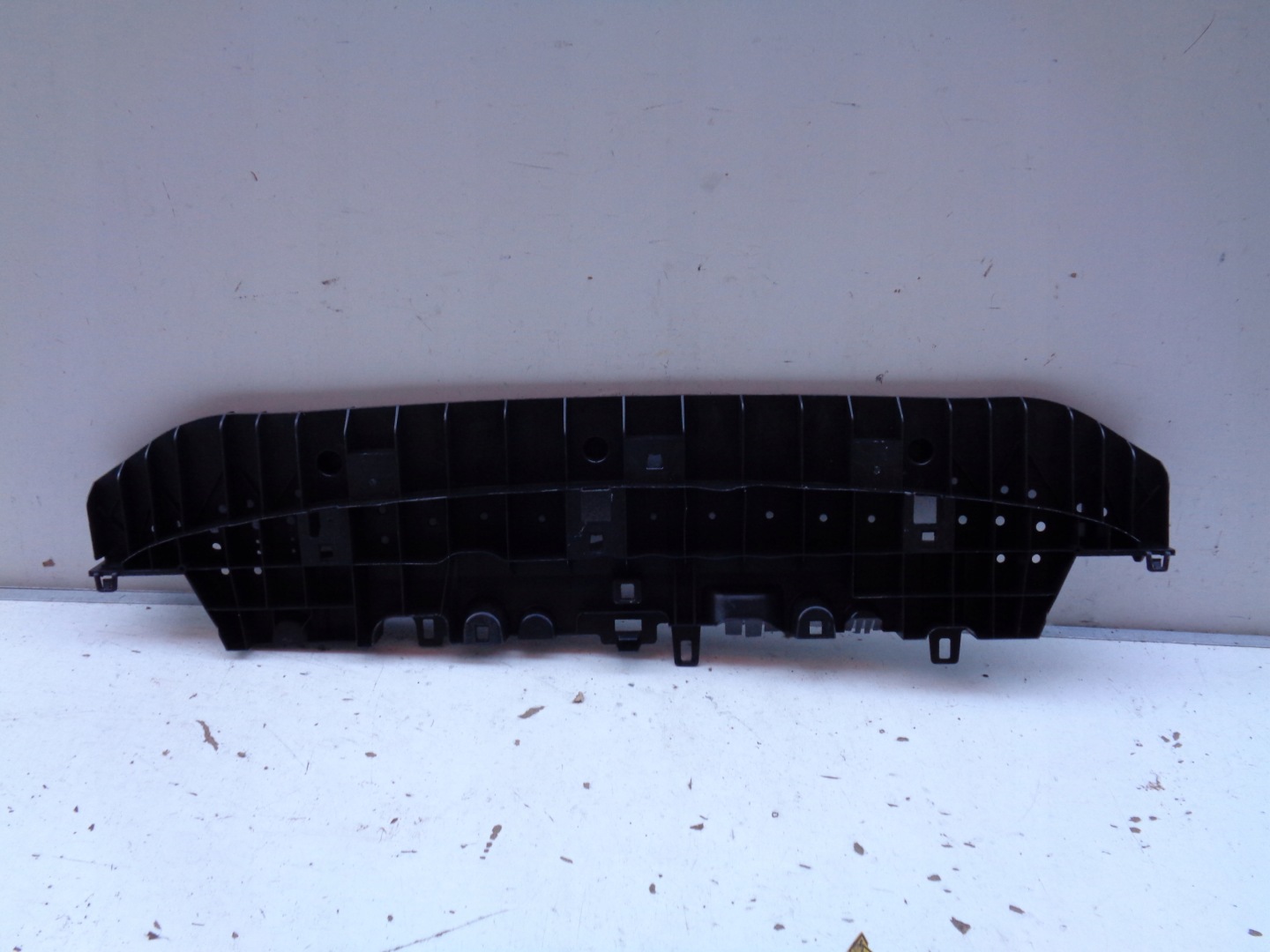 cover below front bumper PEUGEOT 2008 13
