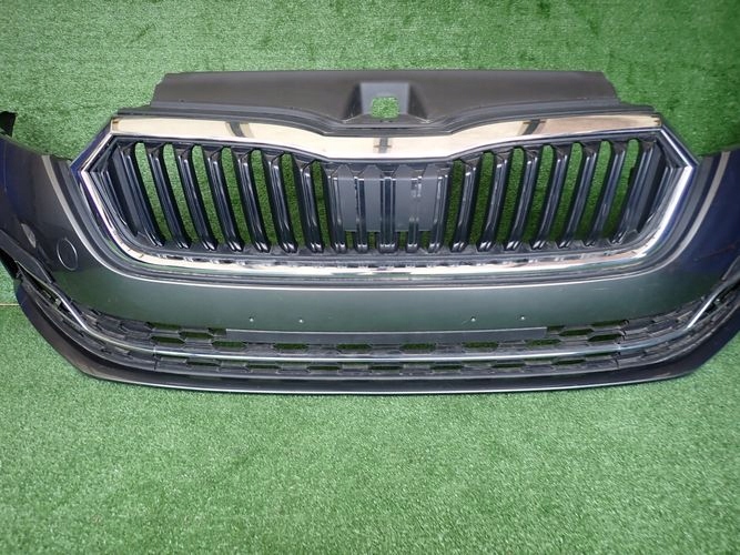 SKODA OCTAVIA IV 19- Frontstoßstange vorne