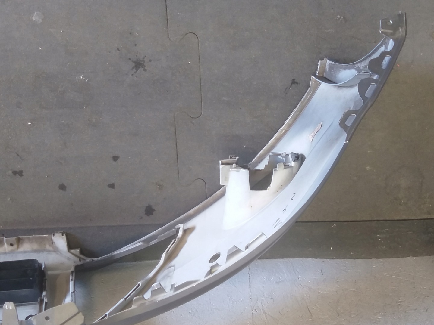 nárazník předek FORD FOCUS MK3 11-14