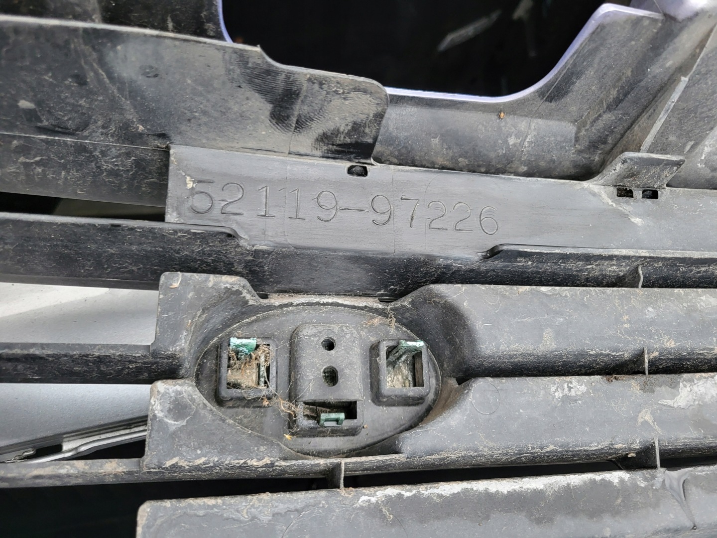 front bumper front PREKLADgrill DAIHATSU CUORE V OE EU