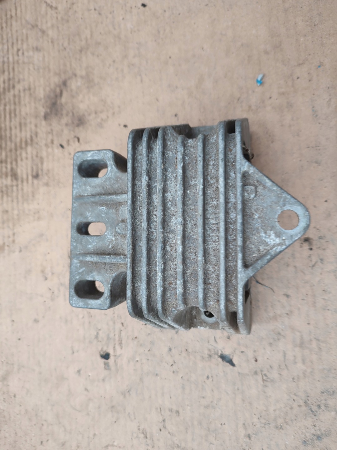 holder engine mount audi tt 8n