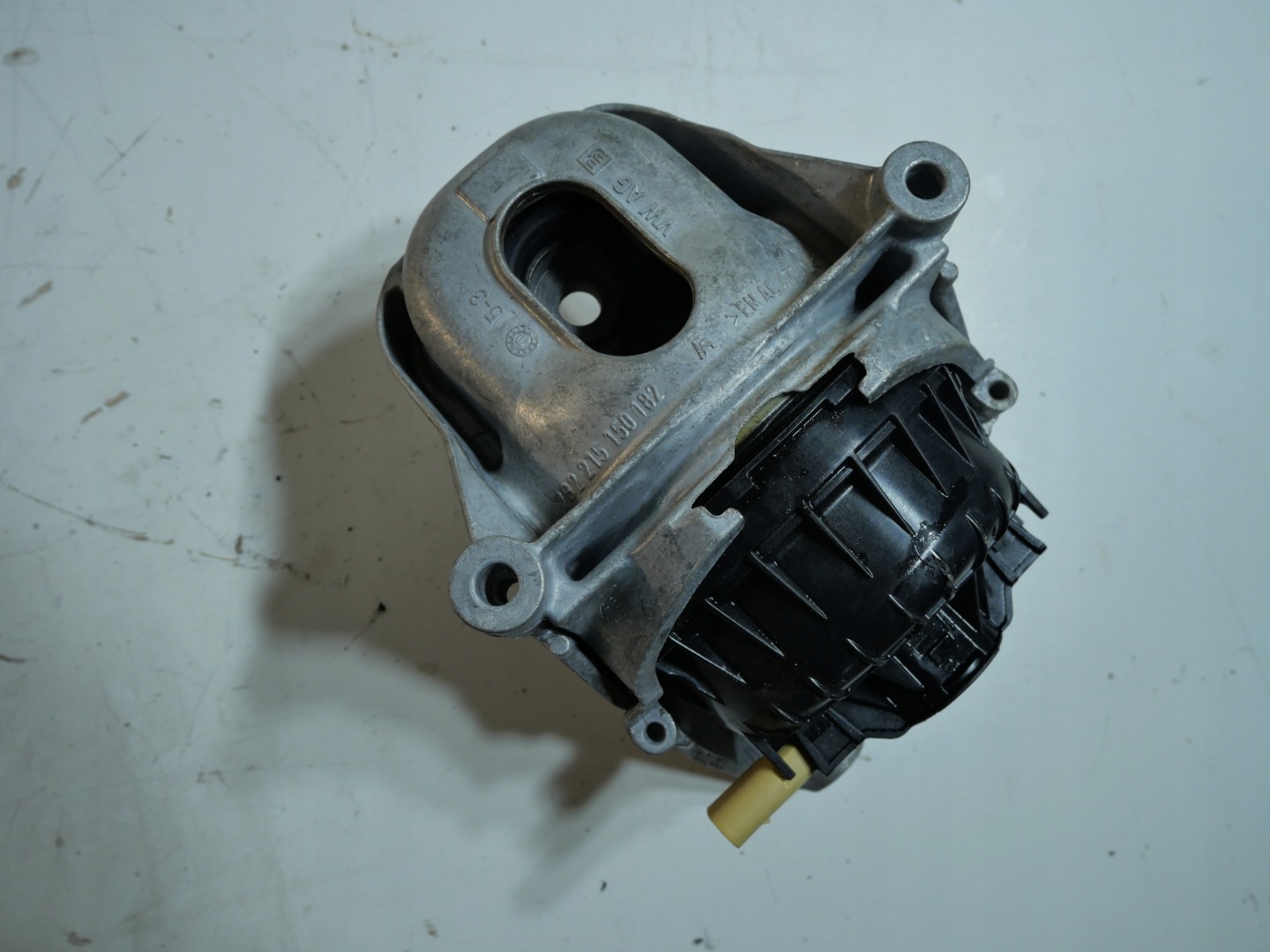 AUDI Q7 4M engine mount 4M0199371FF sensor L