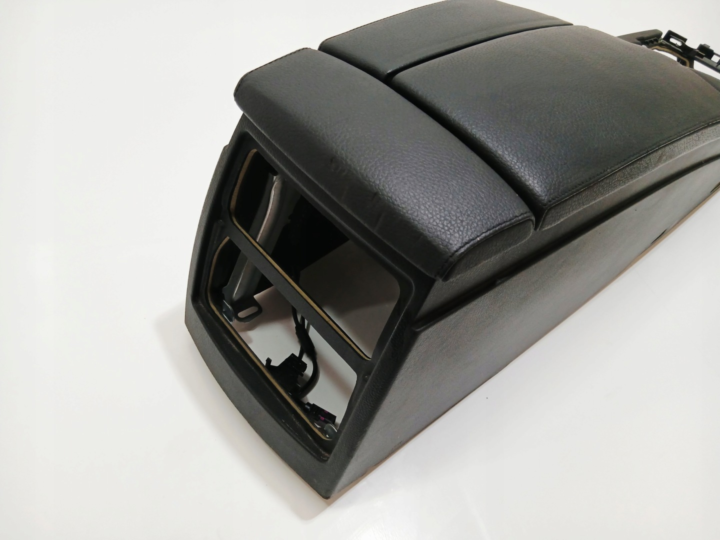 bracciolo BMW E60 E61 LCI EU 7034086 (0000471)
