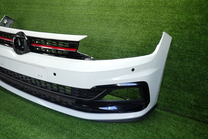 VW POLO R-LINE 17-21 frontstoßstange vorne