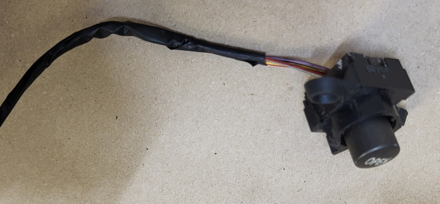 button opening control switch passenger compartments OPEN LANCIA THESIS 28402 C153 OE