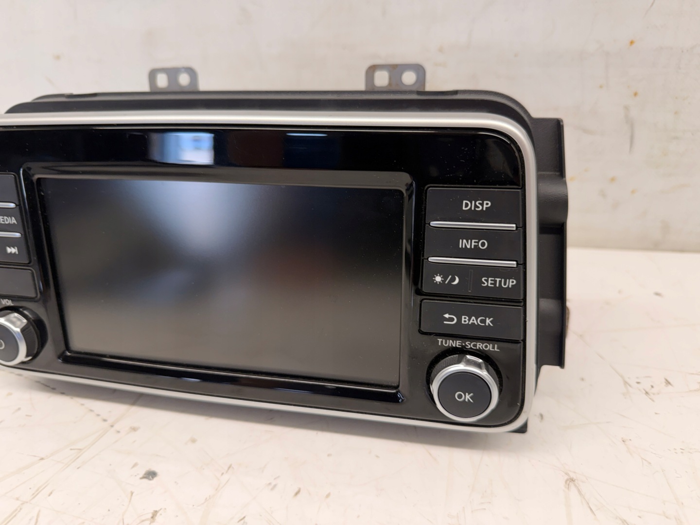 Nissan Micra K14 radio 2591A5FA0B