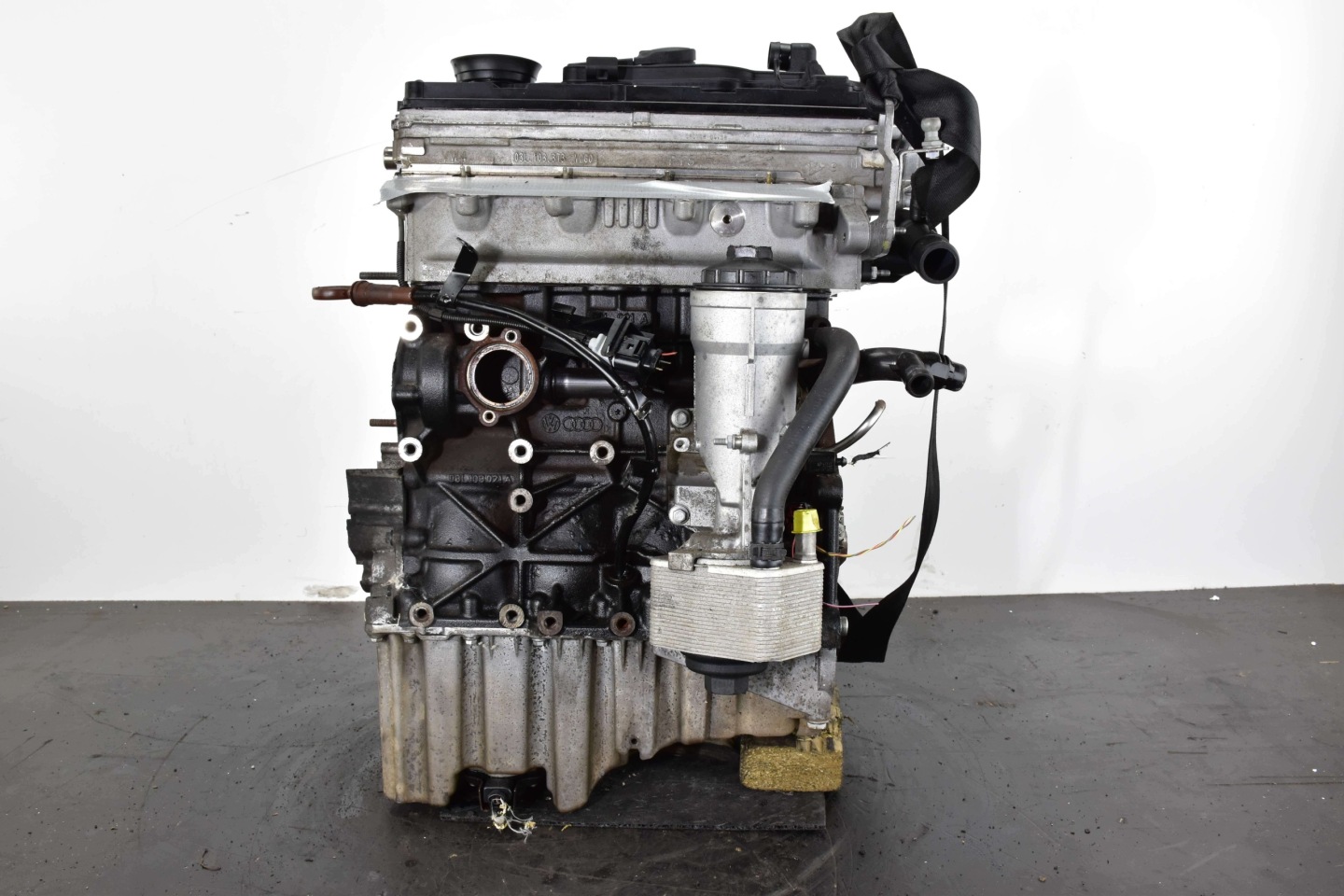 engine AUDI A4 B8 A5 8T Q5 A6 C6 SEAT EXEO 2.0 TDI CAG !! KOMPRESJA !!