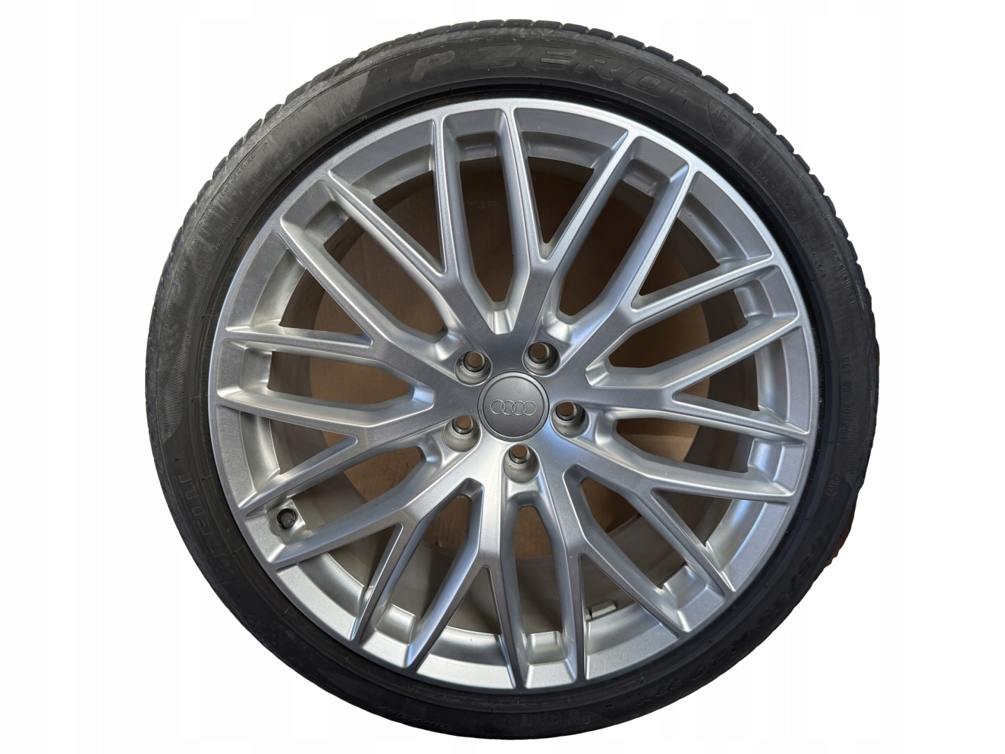 AUDI A7 4G wheels discs 265/35R20 PIRELLI